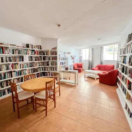 Beautiful Sea Views Pool & Апартаменты Торремолинос