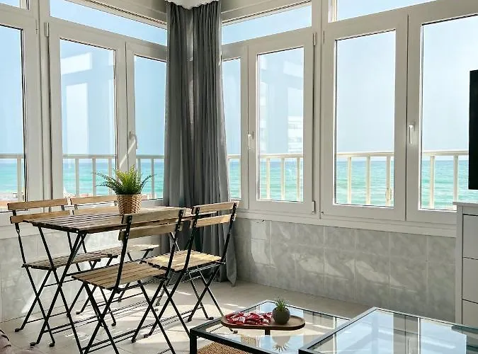 Beautiful Sea Views Pool & Торремолинос