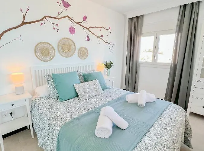 Beautiful Sea Views Pool & Appartamento