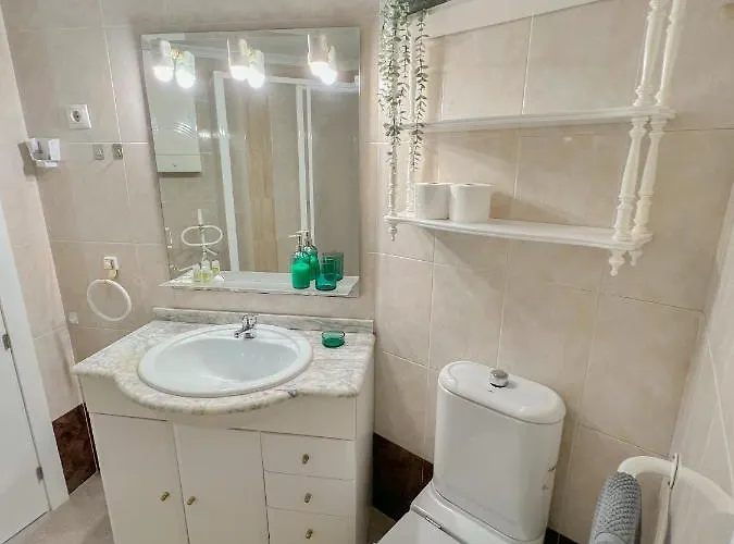 Appartamento Beautiful Sea Views Pool &