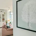 Beautiful Sea Views Pool & Апартаменти